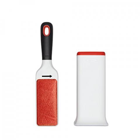 OXO Good Grips, Brosse anti-peluches pour vêtements FurLifter, Brosse auto-nettoyante anti-poil, 24 cm, Blanc, Orange OXO Good Grips, Brosse anti-peluches pour vêtements FurLifter, Brosse auto-nettoyante anti-poil, 24 cm, Blanc, Orange